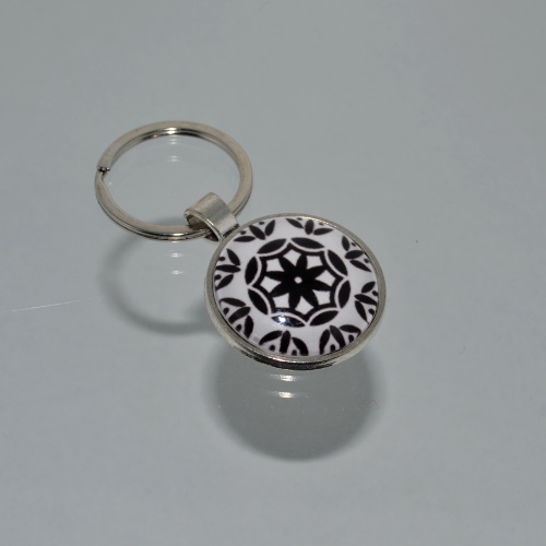Přívěsek na klíče - černobílý (3724)