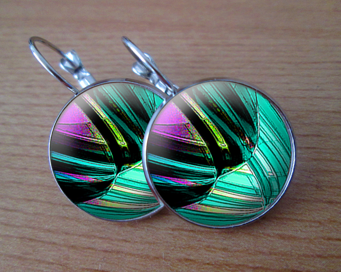 COOL VISACÍ NÁUŠNICE - Mentolová abstrakce