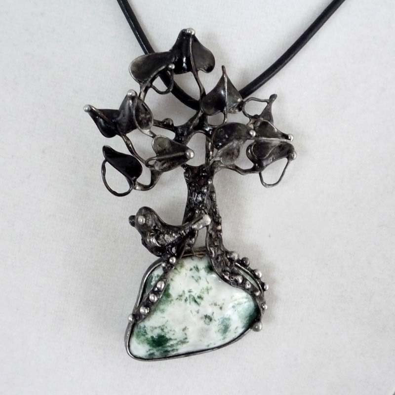 Ve stínu lípy....achát stromečkový