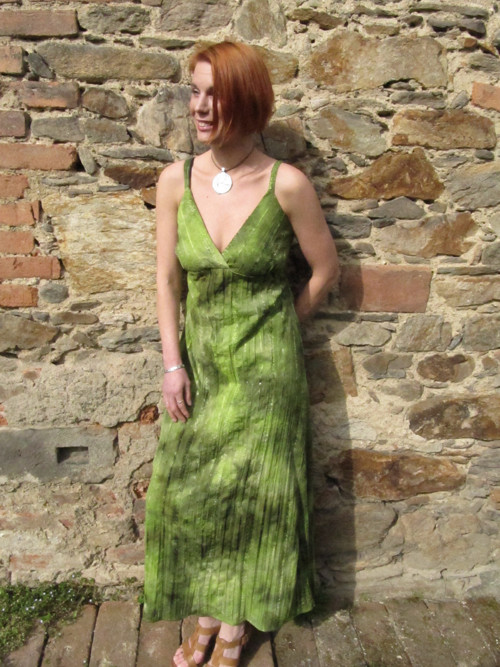 Šaty batika v zelené