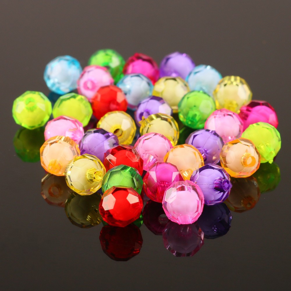 Plastové korálky - 25 kusů