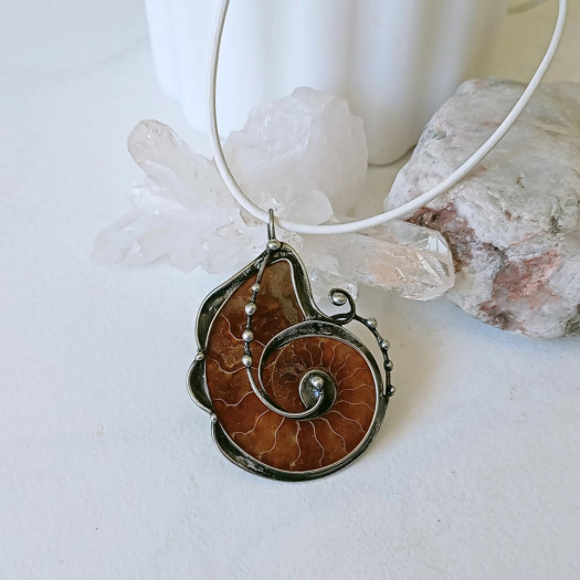 Amonitový přívěsek