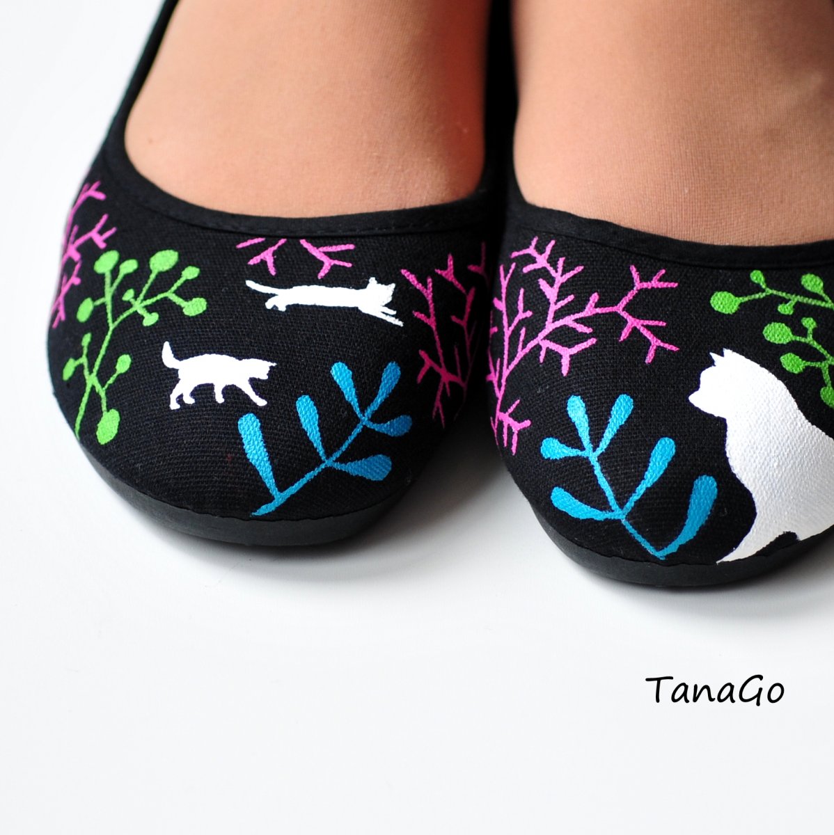 Nepřehlédnutelná kočka