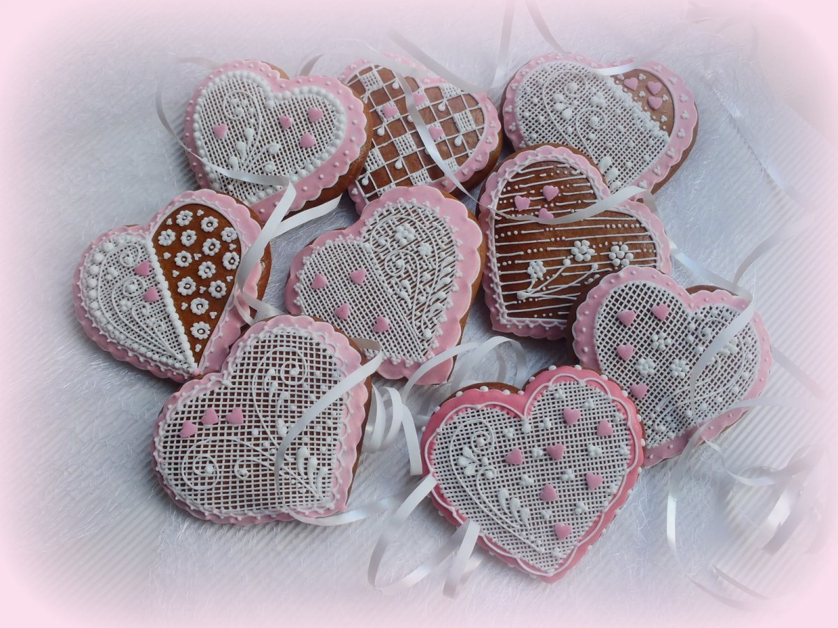Valentýnka - růžové srdce z perníku