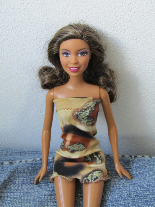 Šelma - šaty pro panenku barbie