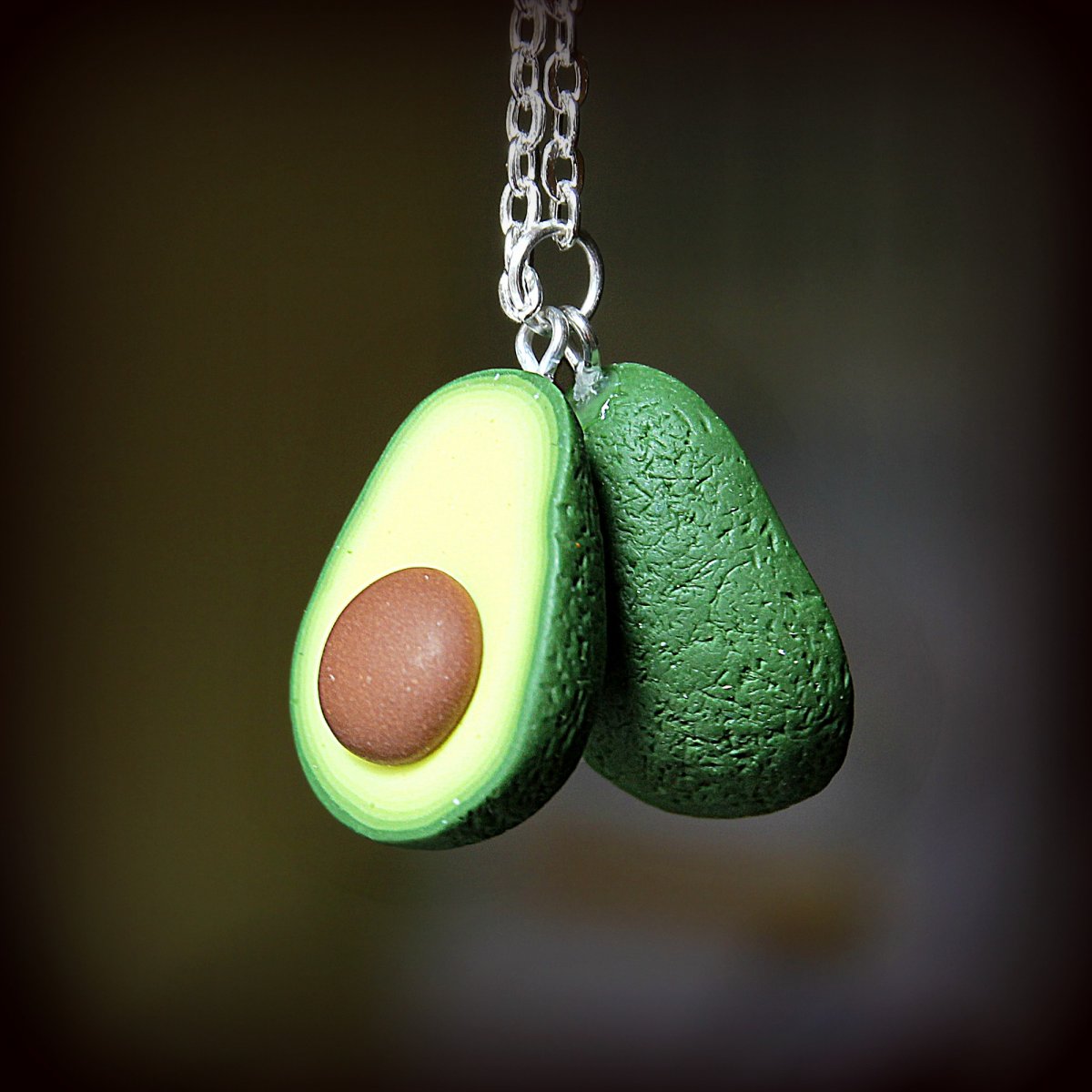 Avokádo (dlouhý řetízek)