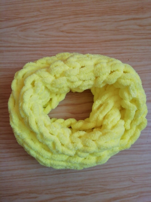 Měkký pletený nákrčník puffy - neonově žlutá