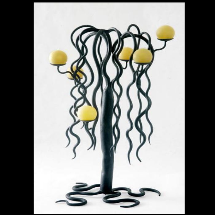 Kovaný svícen Vrba velká B16 