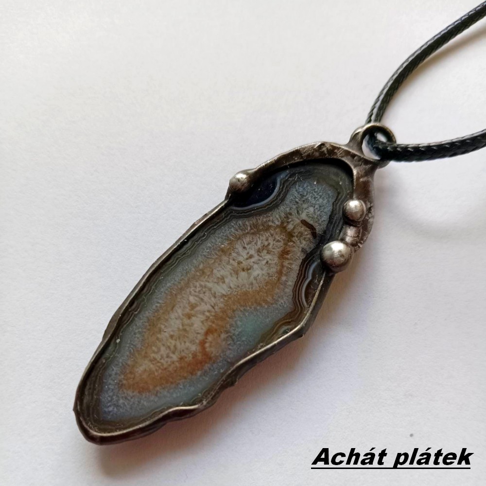 Achát - plátek - ochrana, rovnováha, síla