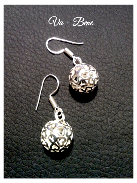 Stříbrné kuličky se srdíčky 925 