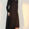Černé šaty se zvonovou sukní