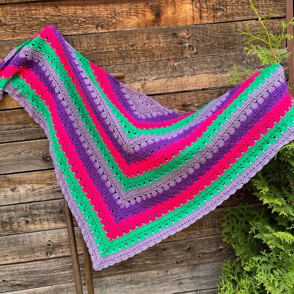 Barevné zachumlání - háčkovaný pléd