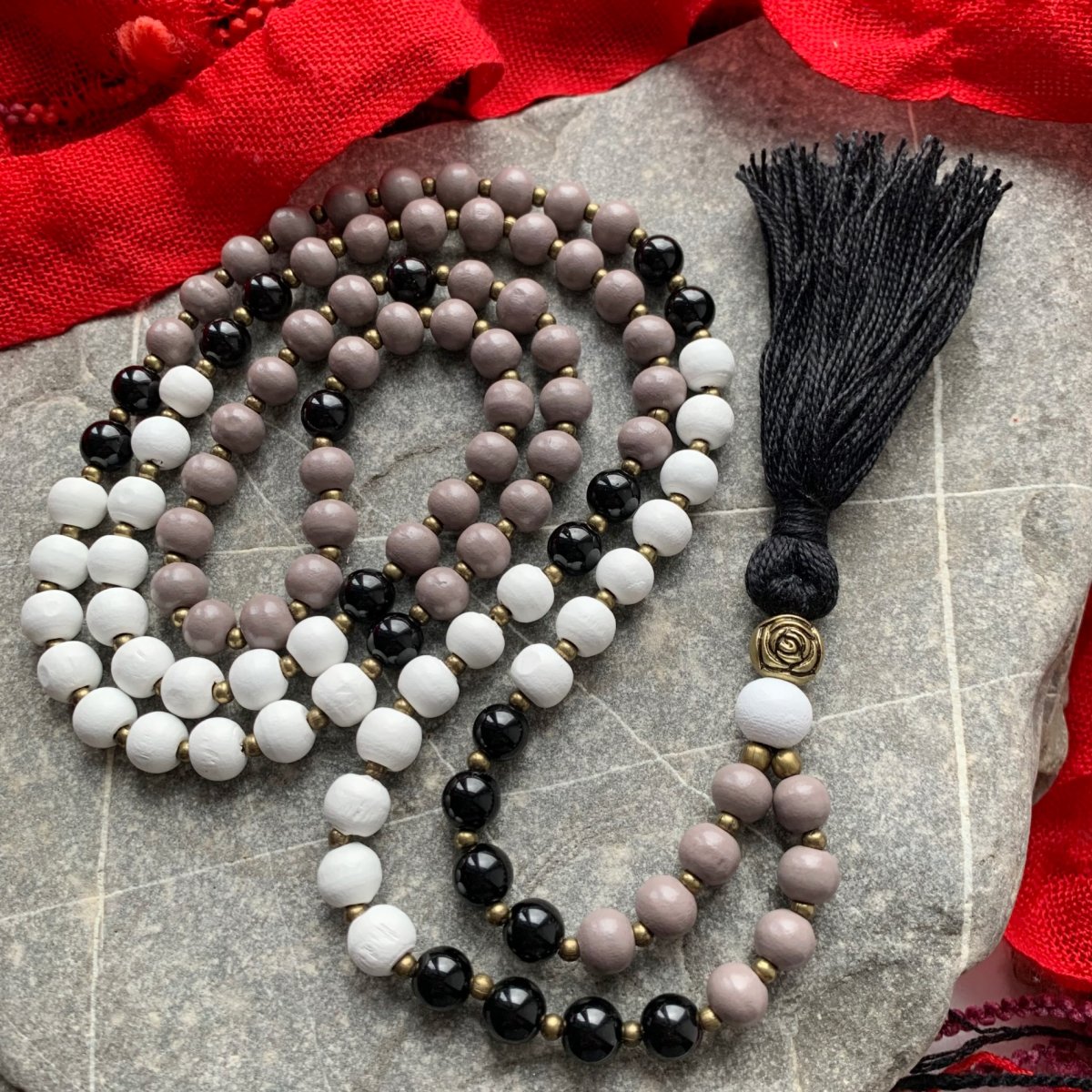 Japa mála - dřevo a onyx