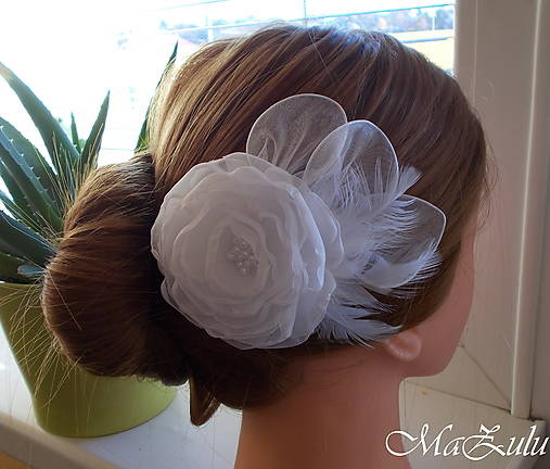 svatební spona pro nevěstu