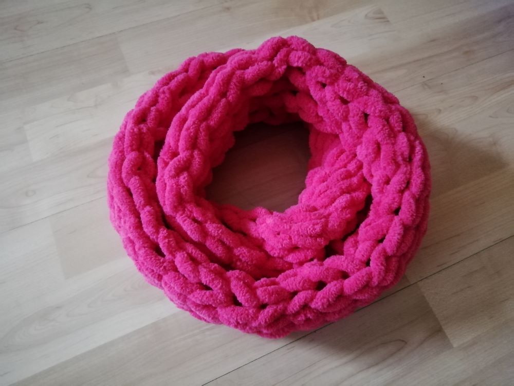 Měkký pletený nákrčník puffy - cyklamen