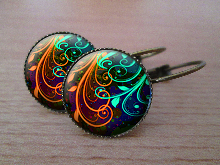 VINTAGE VISACÍ NÁUŠNICE - Barevný ornament 2