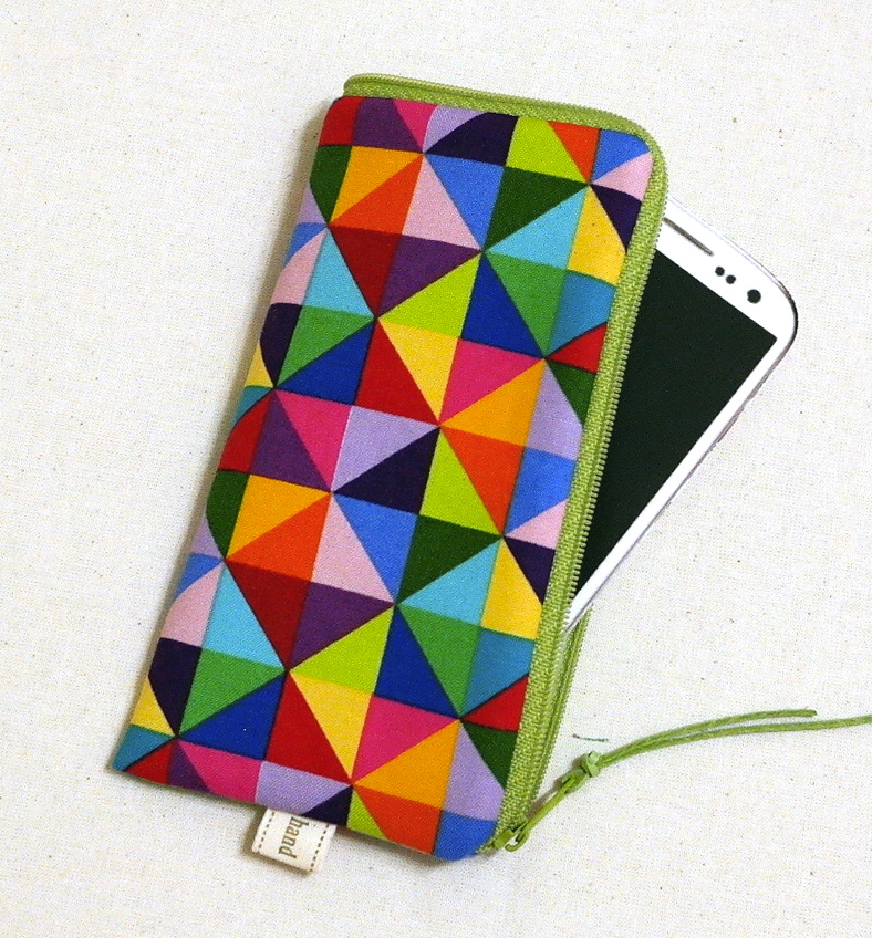 BAREVNÉ TROJÚHELNÍKY  - obal na mobil