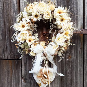 Věneček béžový se srdíčkem