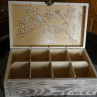 Krabička-šperkovnice krása dřeva bílá 8 přihrádek s ptáčkem