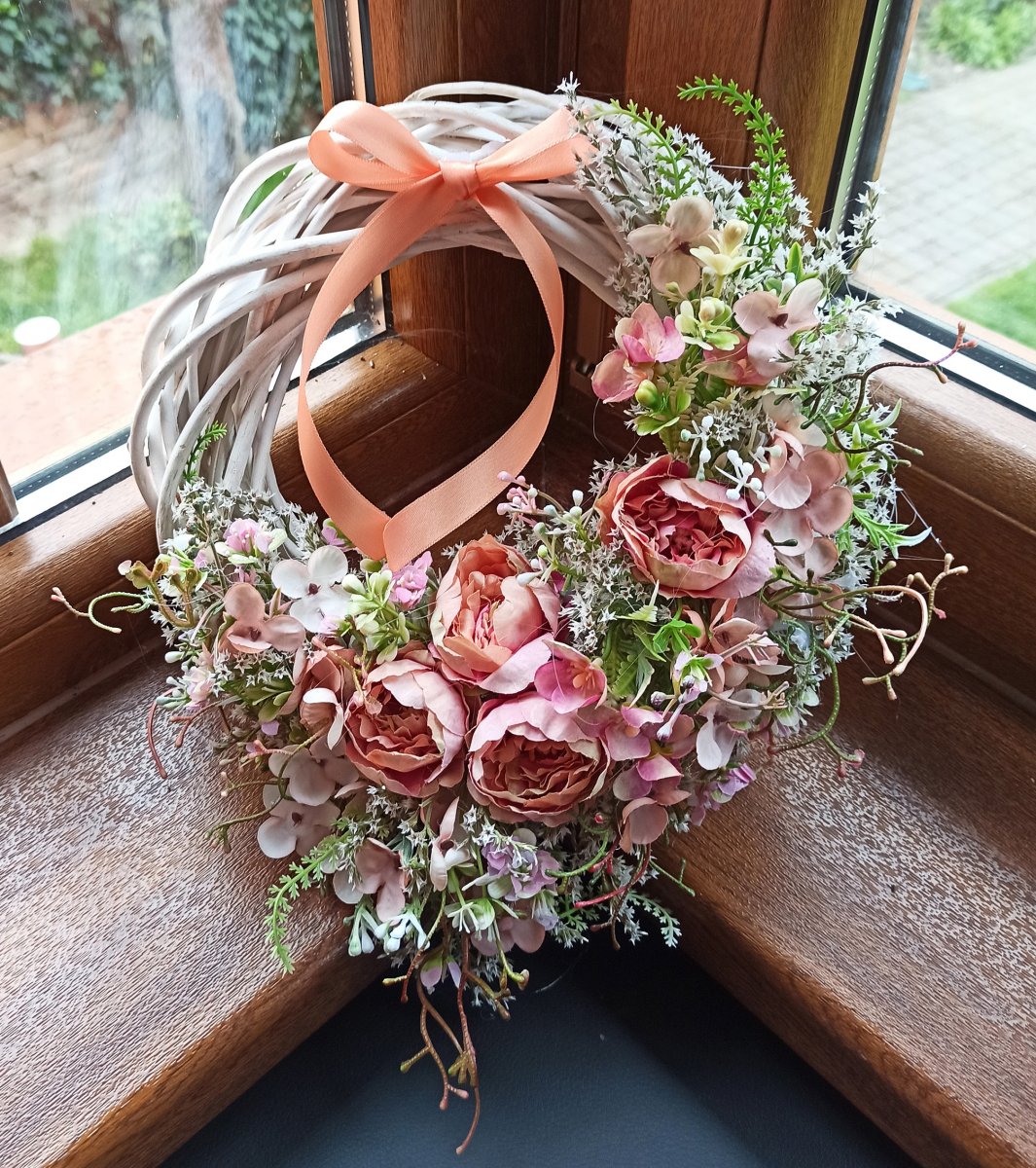 Věneček romantický, v růžové