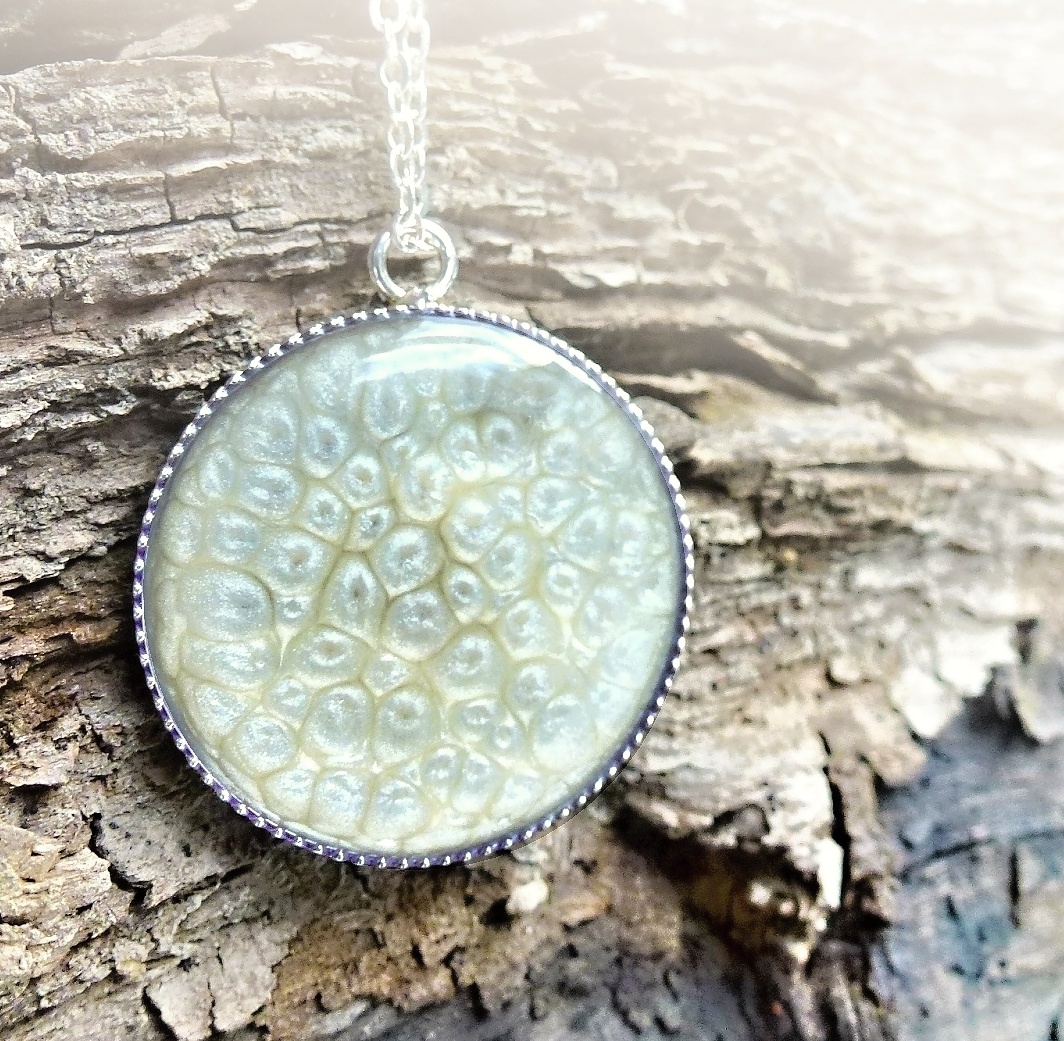 jemné béžové pohlazení