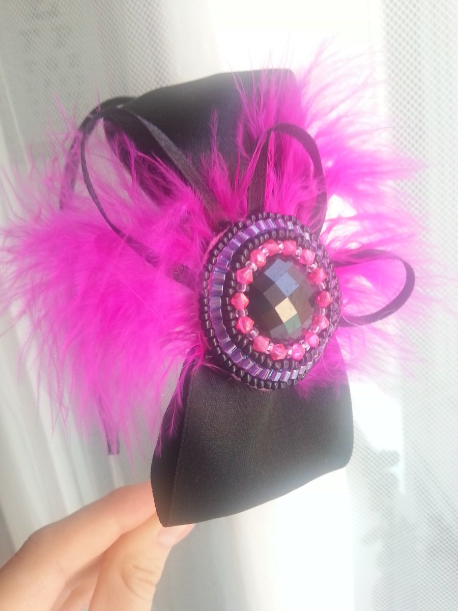 čelenka Dark Shadows of Pink