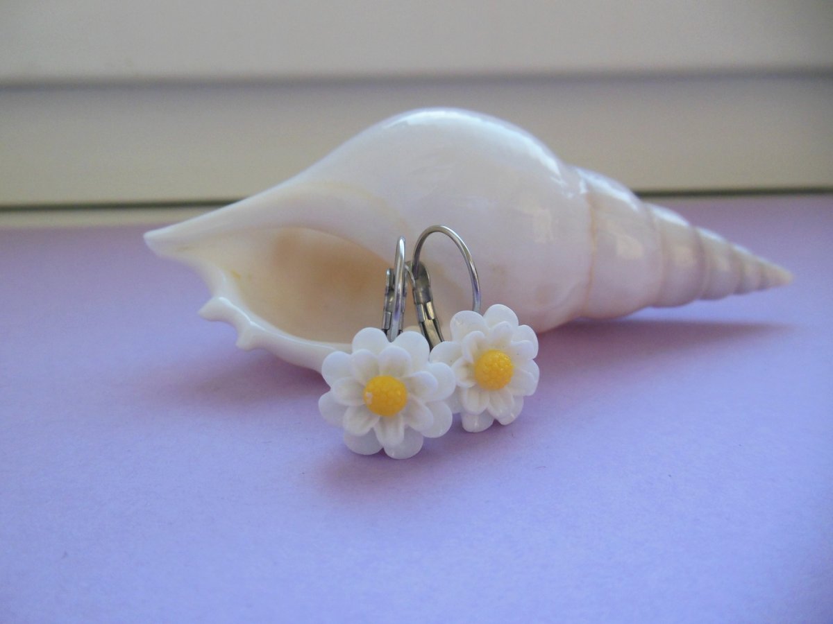 Růžové kytičky (zapínání - chirurg. ocel)