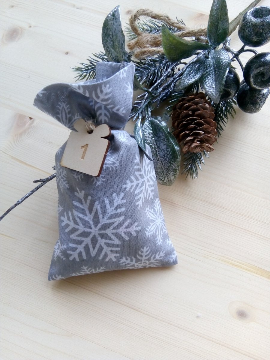 Adventní kalendář bílé vločky - Dárečky