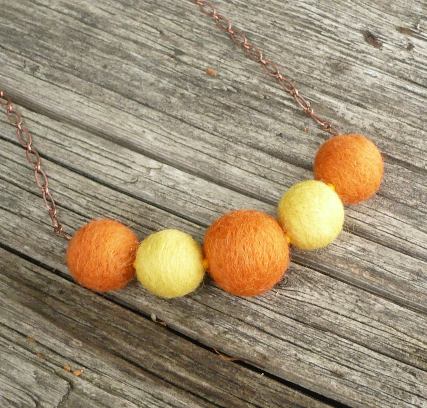 Oranžovožluté bobule