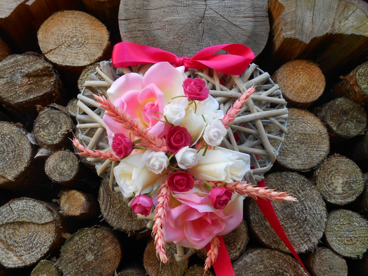 Srdíčko s růžičkami (588/15)