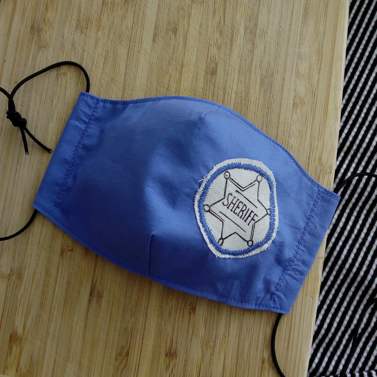 Modrá rouška s motivem Šerifská hvězda