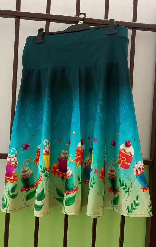 Půlkolová sukně - dortíky, velikost L/XL ~ LETNÍ VÝPRODEJ ~