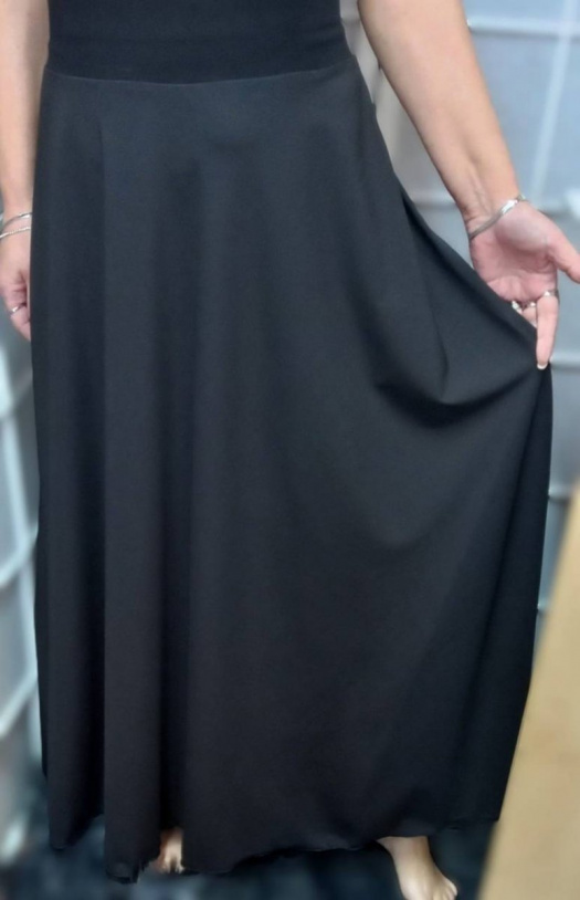 Dlouhá půlkolová sukně - elegantní černá, velikost 3XL ~ LETNÍ VÝPRODEJ ~