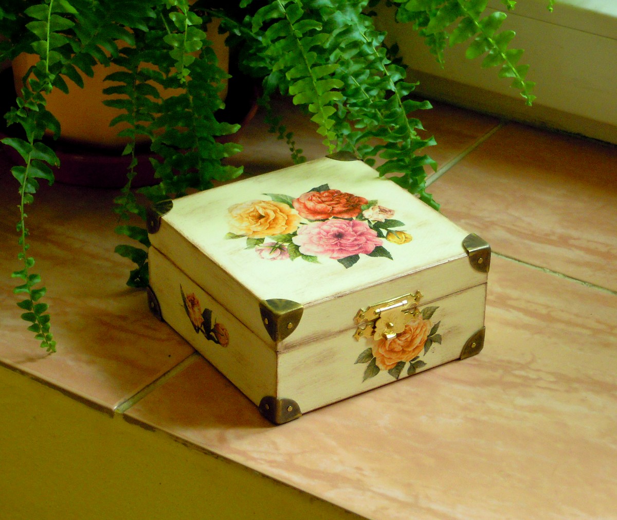 Růže s poupaty. DKK-1 