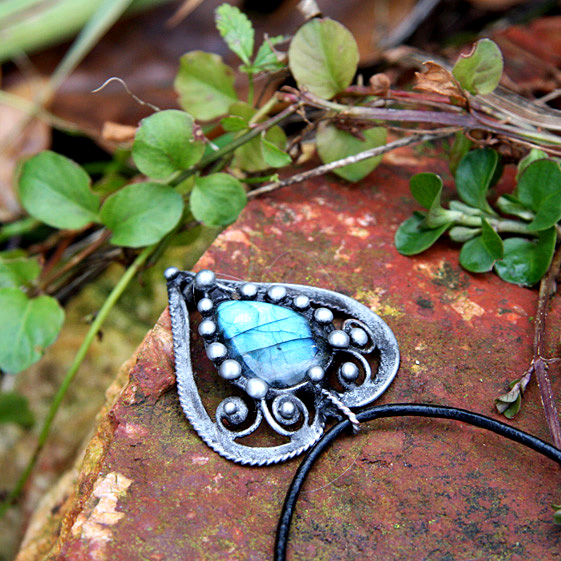 Antonella - Labradorit + Náušnice ZDARMA...