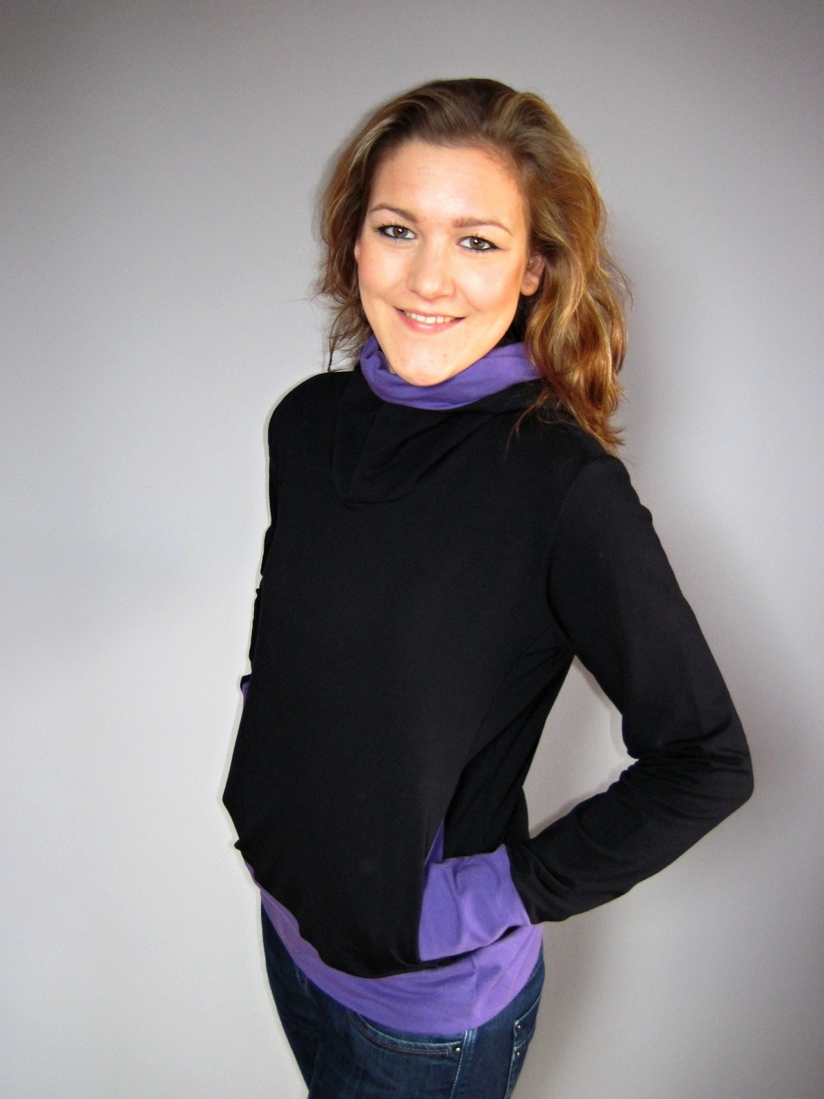 Mikina kukloun černý s fialovou