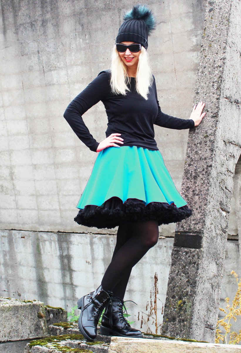 FuFu sukně mentolová s černou spodničkou