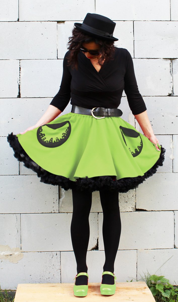 FuFu sukně zelená s kapsami a s černou spodničkou