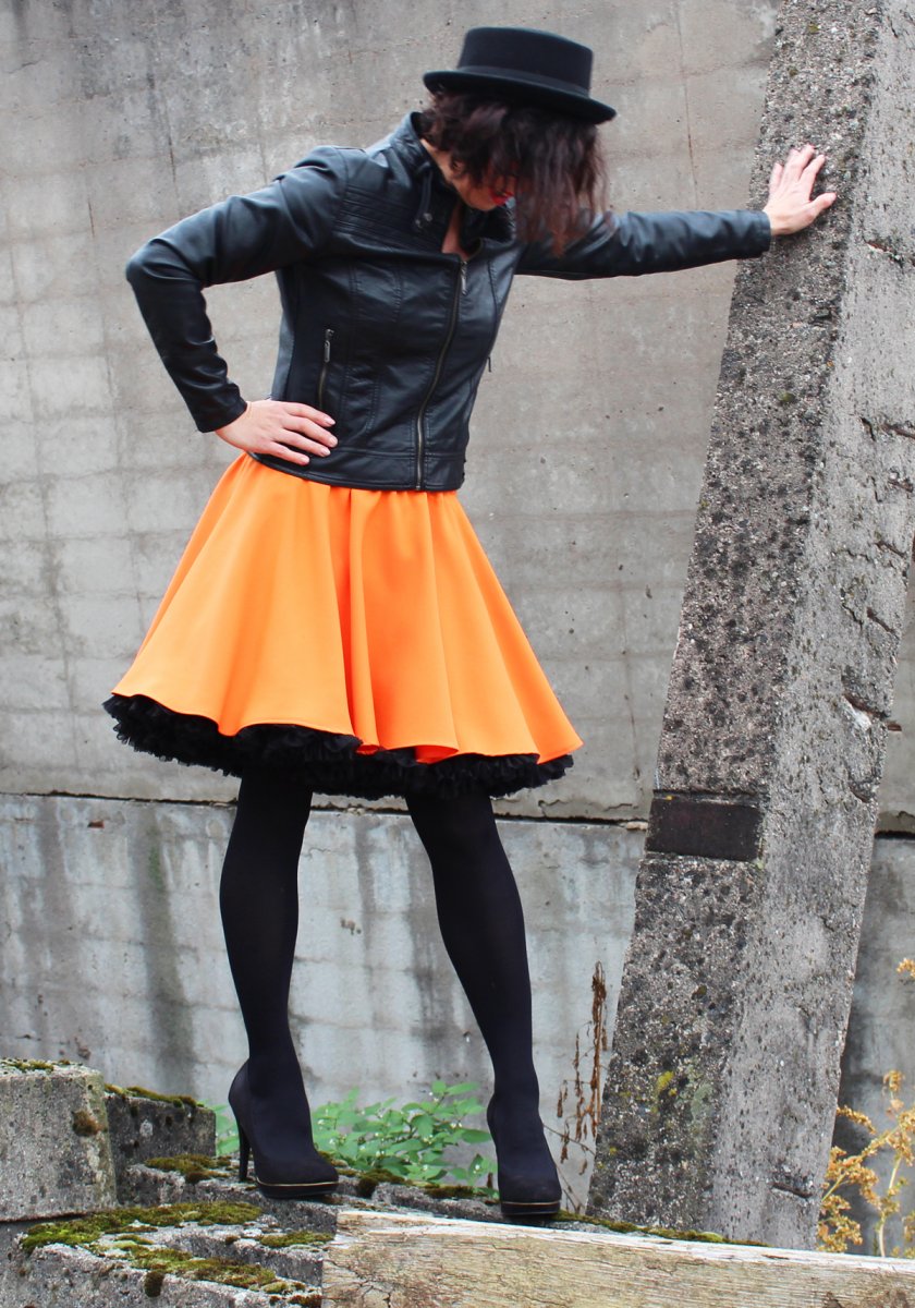 FuFu sukně oranžová s černou spodničkou