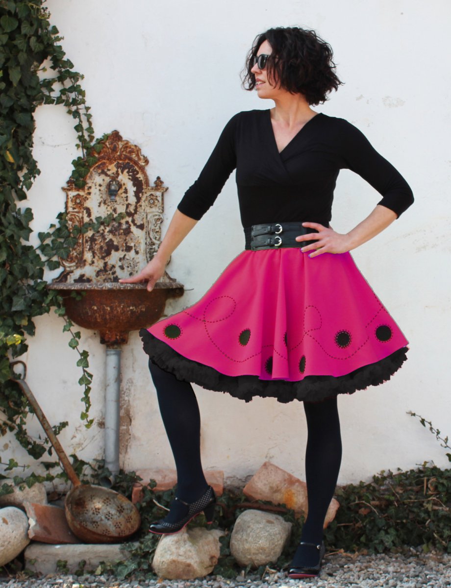 FuFu sukně s puntíky a černou spodničkou