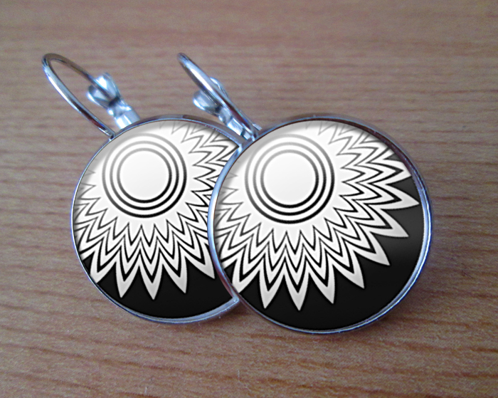 COOL VISACÍ NÁUŠNICE - Černo-bílé