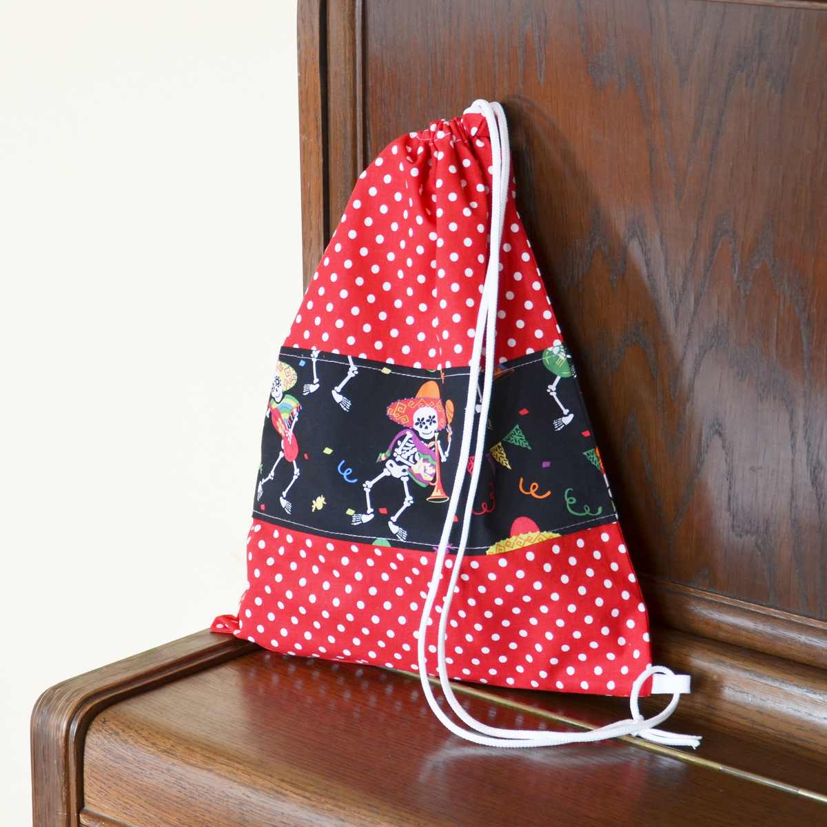 Karneval v puntících (Pytlík či baťůžek)