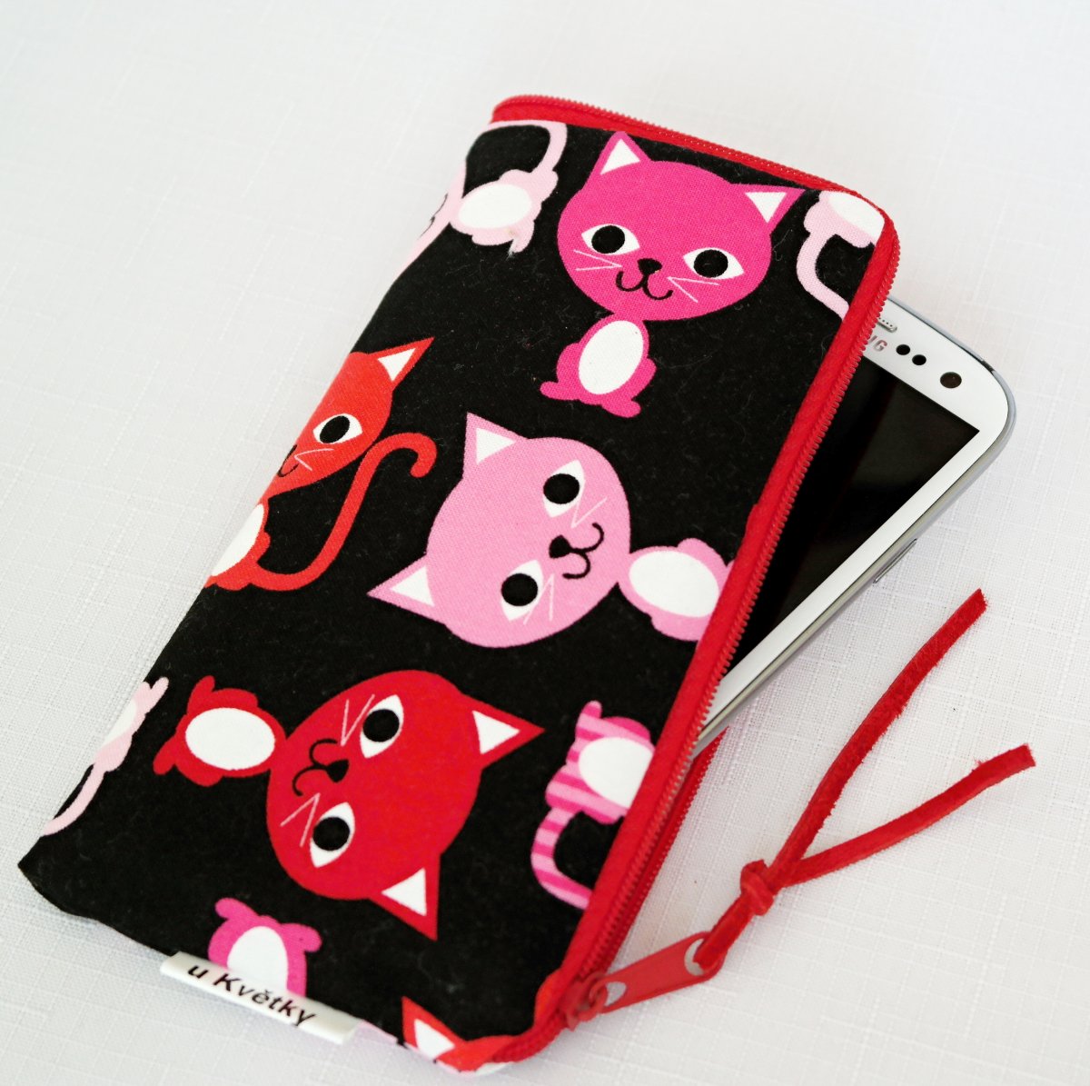 ZAKÁZKA - ČERVENÁ KOŤATA 