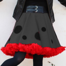 FuFu sukně s velkými puntíky a červenou spodničkou