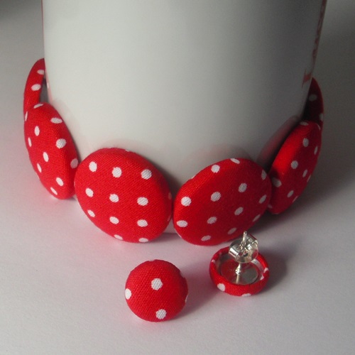 Buttonkový set červený puntík