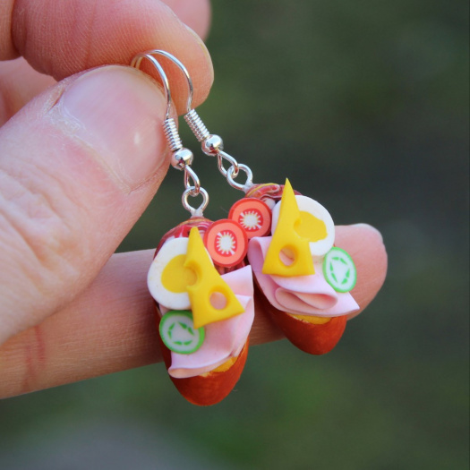 Obložené chlebíčky (šunka, sálám,vejce, sýr..)