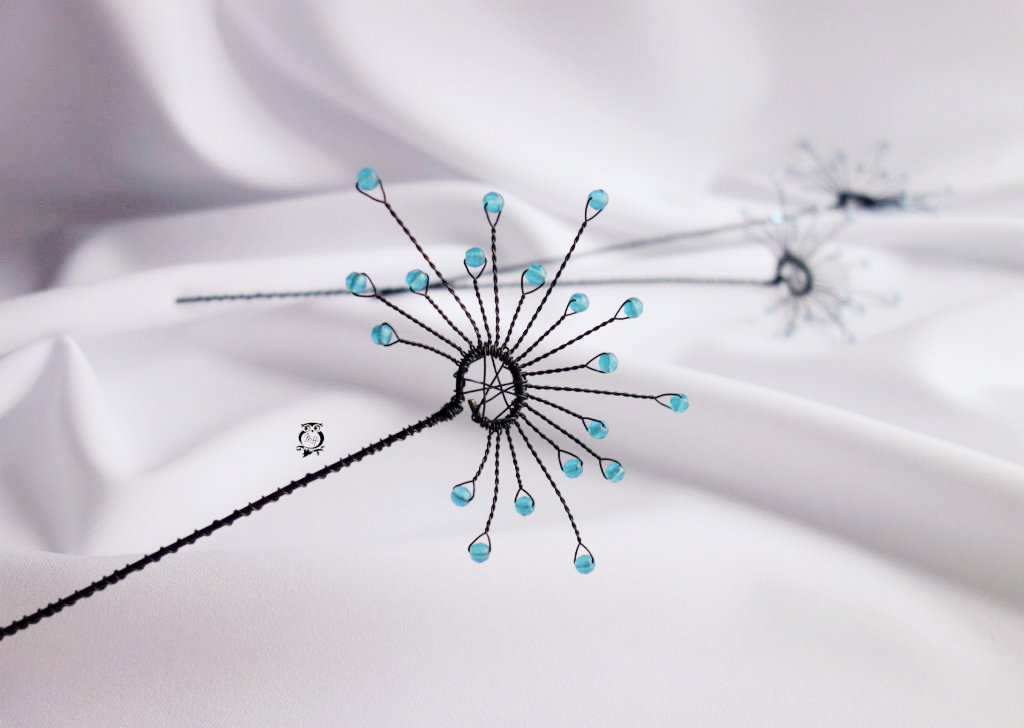 Drátovaný zápich...Tyrkysové chmýří pampelišky