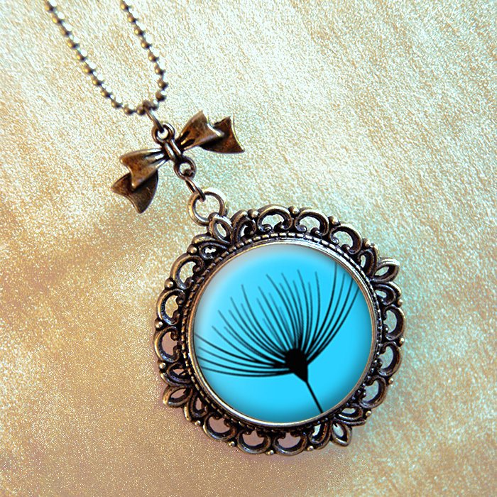 Vintage přívěsek - Chmýří vzduchem víří