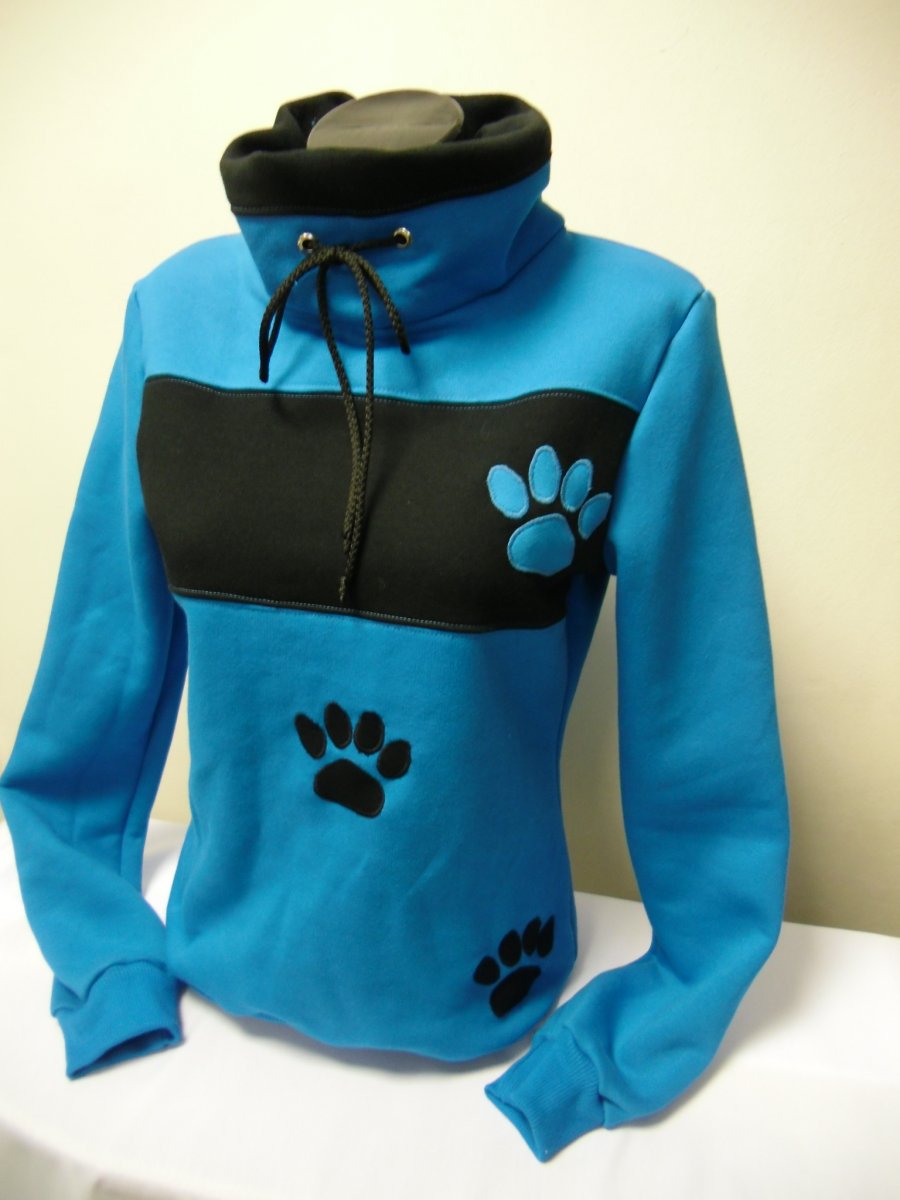 Tyrkysová mikina s tlapkami