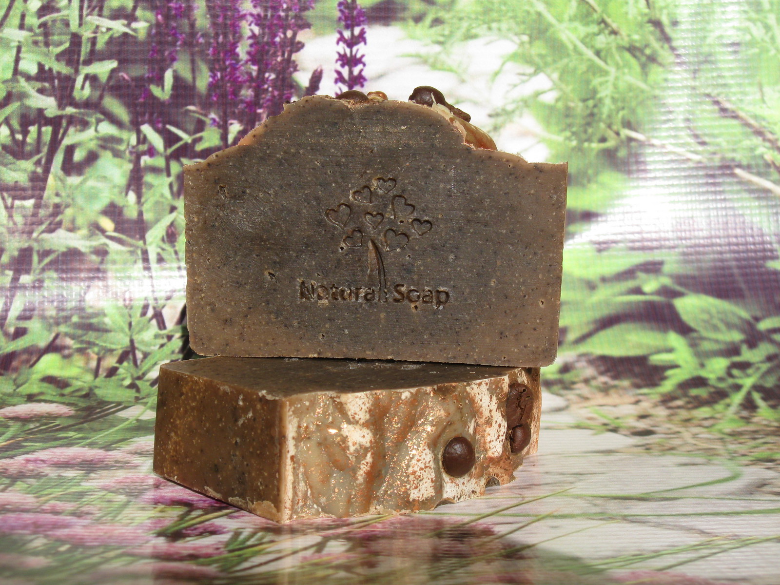 PŘÍRODNÍ KOFEINOVÉ MÝDLO